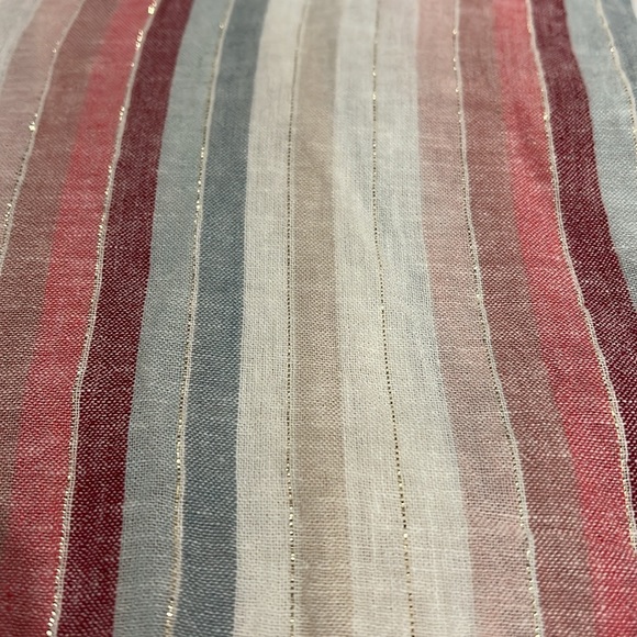 Rails - Linen Button Up - Picture 6 of 6